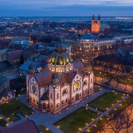 Lena Apartman Суботица Экстерьер фото